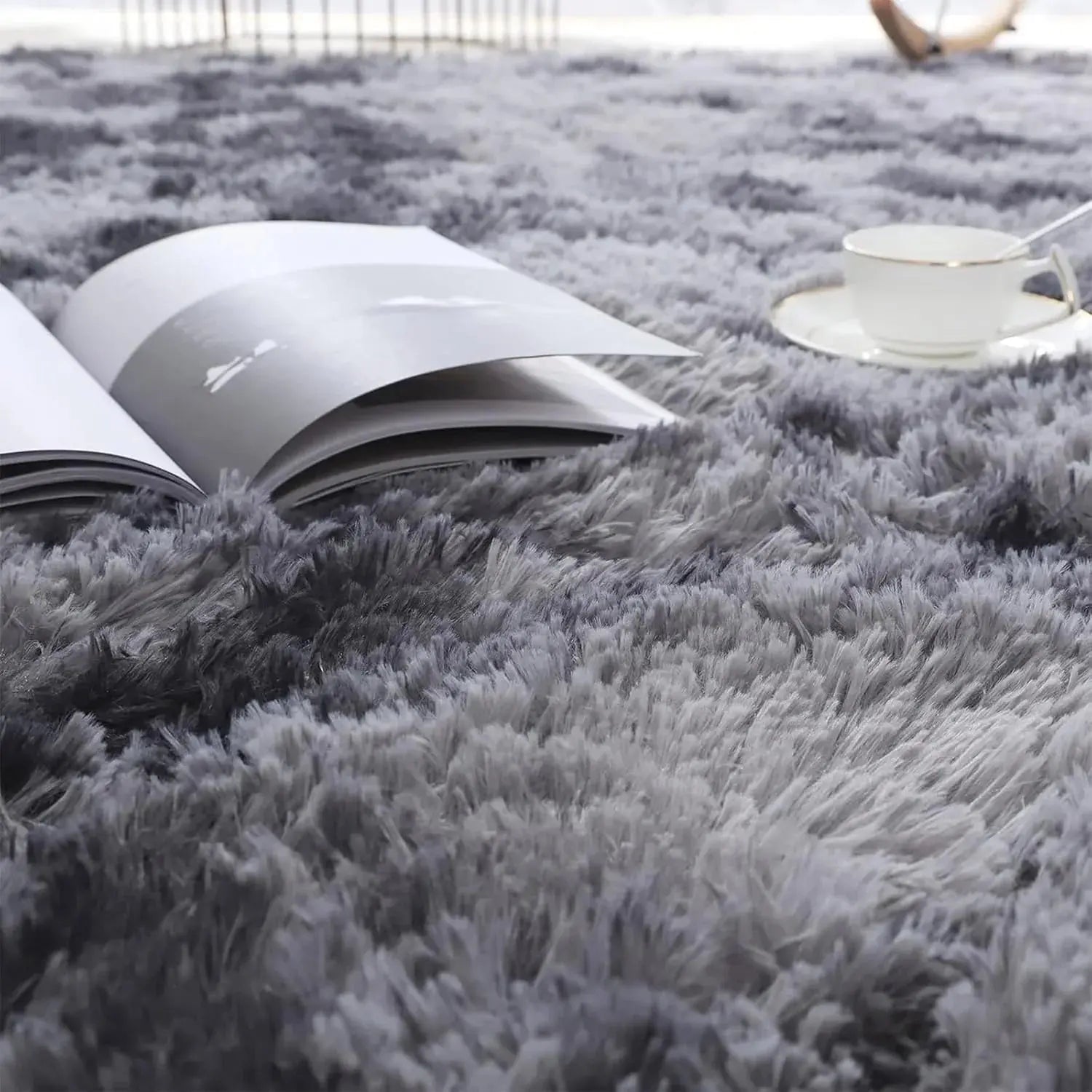 Slumblr® Soft Velvet Tie Dye Carpet