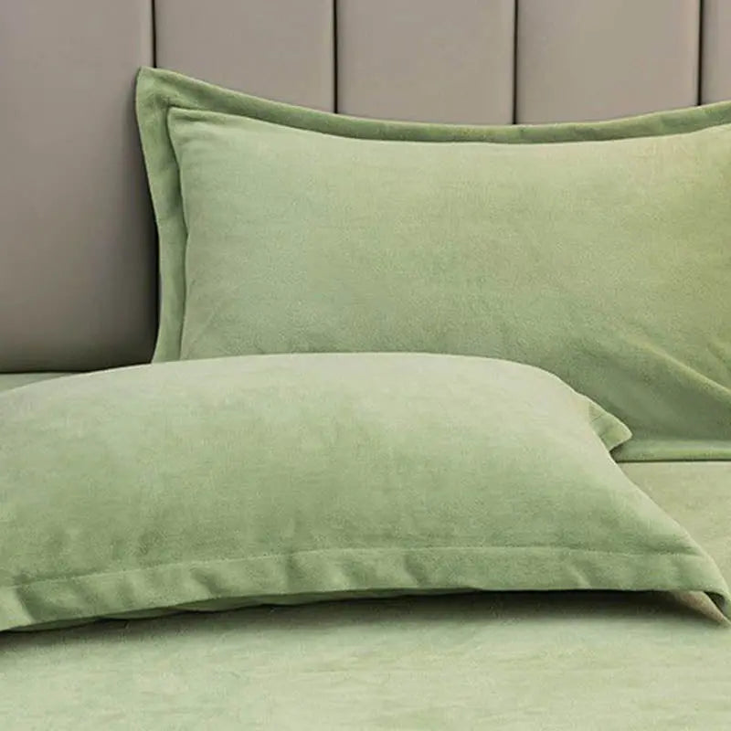 Slumblr® Coral Fleece Winter Pillowcase (2pcs)