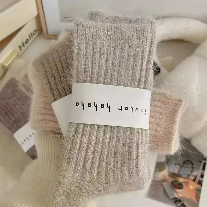 Slumblr® Women’s Cashmere Wool Socks (2 Pairs)