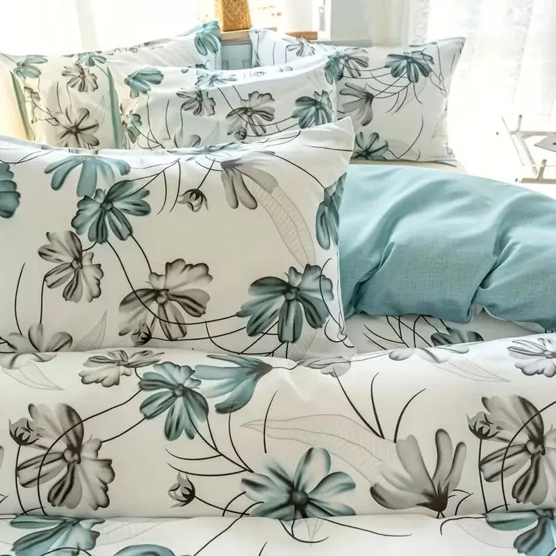 Slumblr® Pastoral Floral Duvet Set