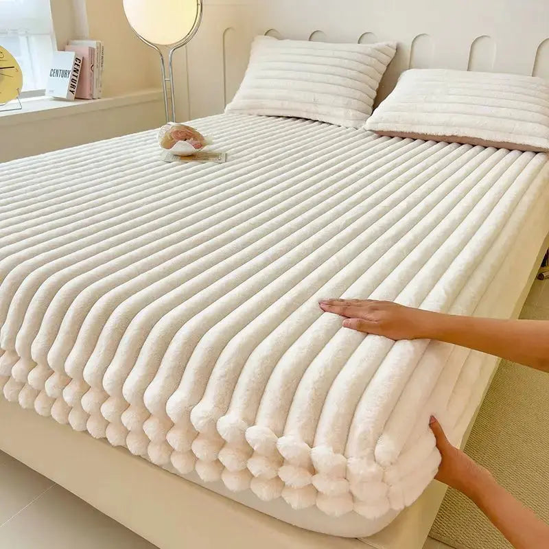 Slumblr® Luxury Faux Fur Bed Sheet
