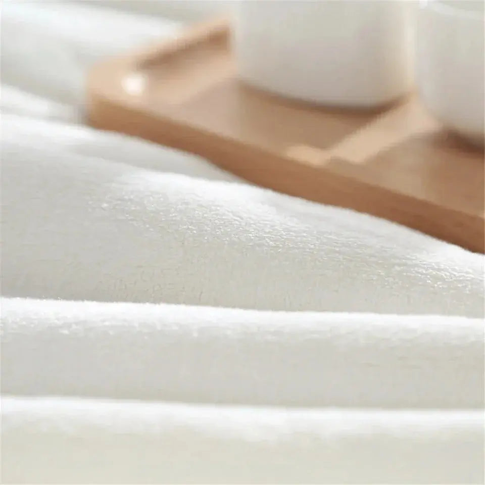 Slumblr® Capybara Print Plush Flannel Blanket
