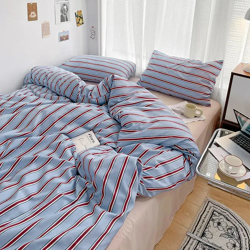 Slumblr® Striped Bedding Set (4 Pcs)