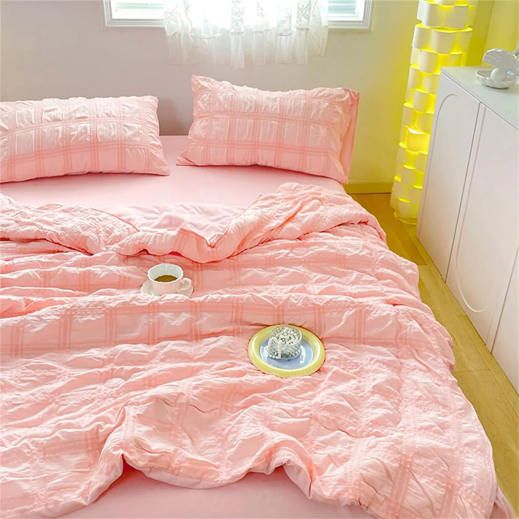 Slumblr® Seersucker Quilt
