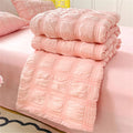 Slumblr® Seersucker Quilt