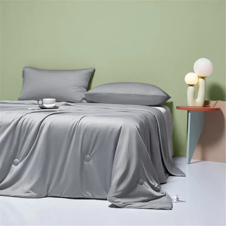 Slumblr® Summer Lightweight Comforter